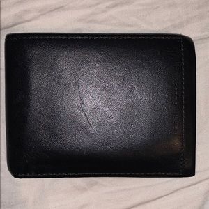 Perry Ellis genuine leather wallet